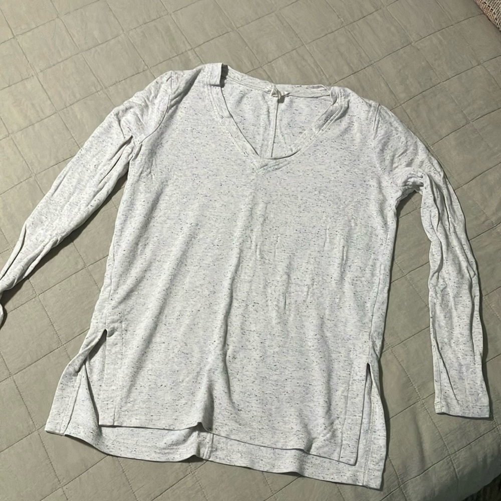Women's Light Gray V-Neck Top